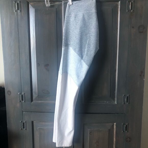 7/8 Springs Leggings - Picture 3 of 5